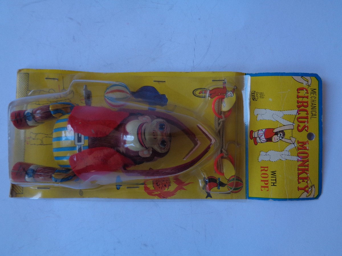 T.P.S. Circus Monkey with Rope on Card (wind-up) - Toy