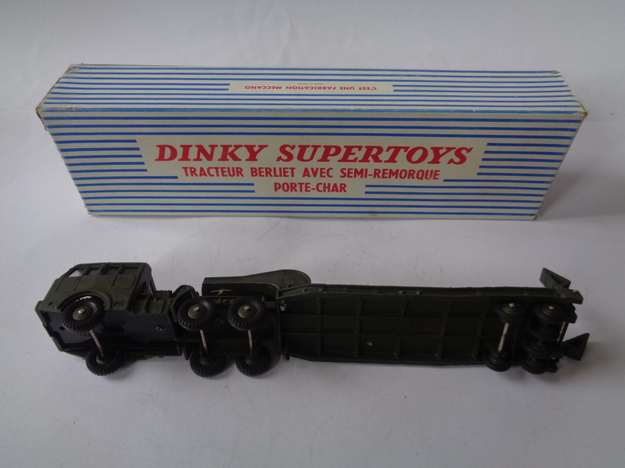 Dinky Super Toys Tracteur Berliet Avec Semi Remorque Porte Char