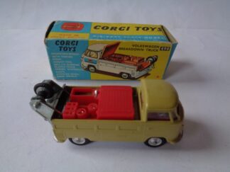Corgi Toys 490 Volkswagen Breakdown Truck with Box