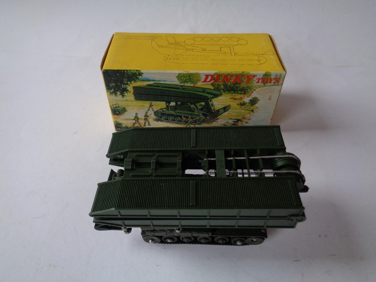 Dinky Toys 883 AMX Bruckenlegetank mit Abnehmbarer Brucke with Box