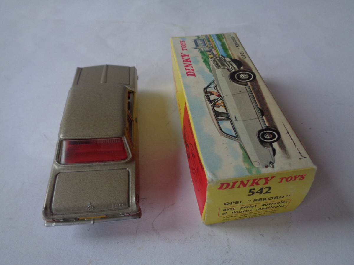 Dinky Toys 542 Opel Rekord with Box - Toy Paradise