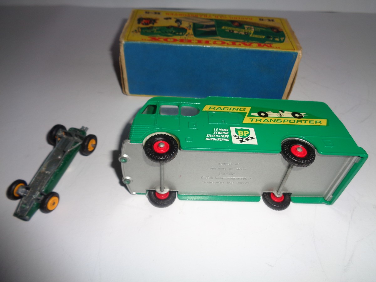 Matchbox K-5 Racing-Car Transporter + Racingcar with Box - Toy Paradise