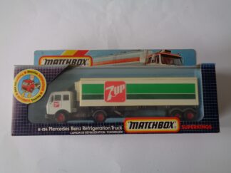 Matchbox K-124 Mercedes Benz Refrigeration Truck "7-up" with Box