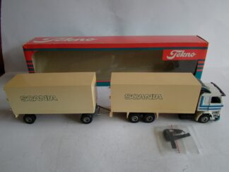 Tekno Scania 142 M Topline Truck + ''Scania" Trailer with Box